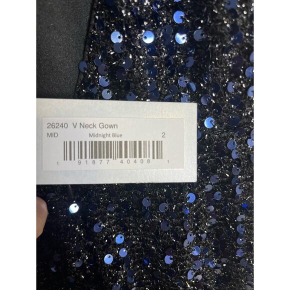 Ieena by Mac Duggal Sequin Gown Dress 2 - Picture 9 of 11